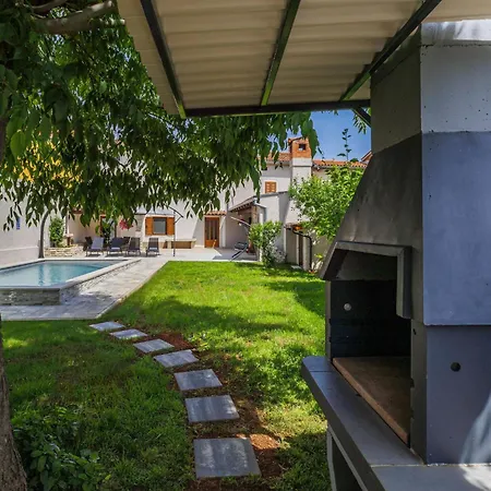 House Gino By Interhome *